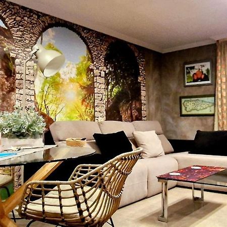 M&J Apartment กิฮอน ภายนอก รูปภาพ
